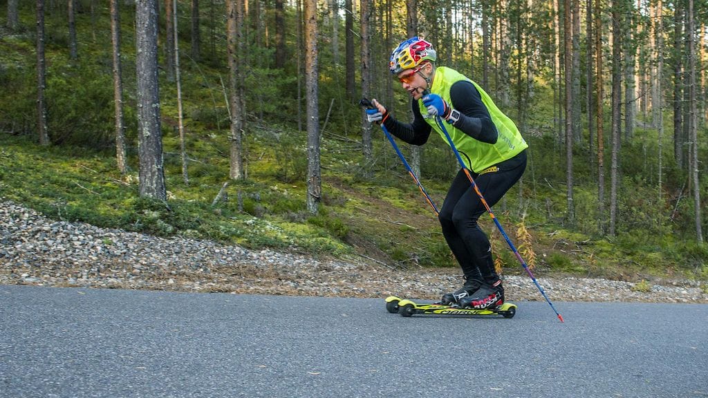 Iivo Niskanen treenaamassa Vuokatissa.