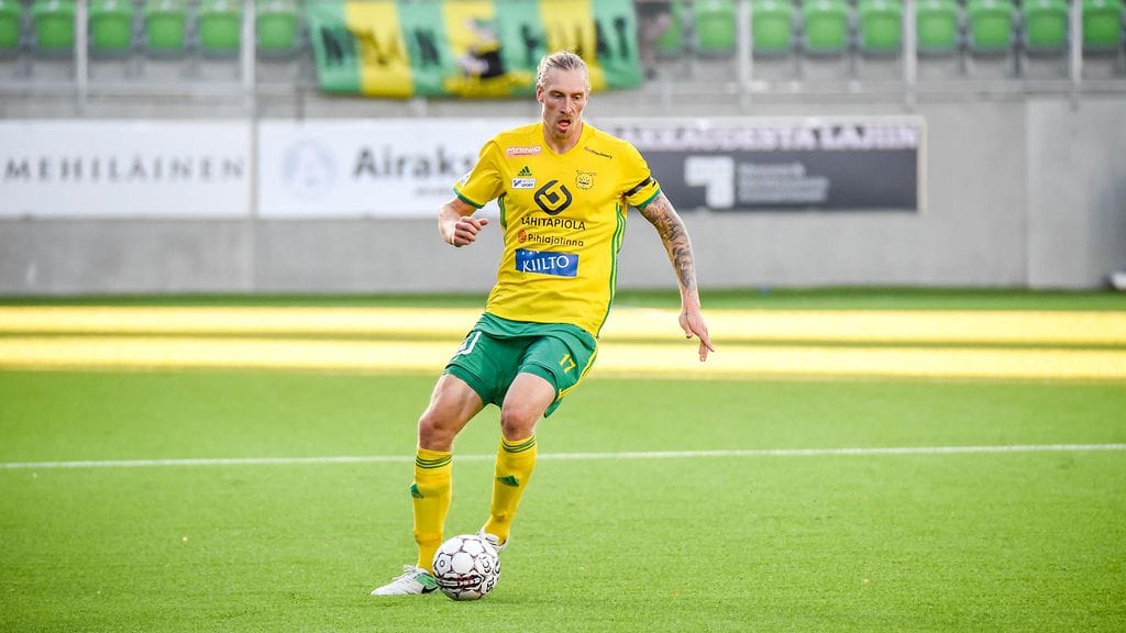 Ilveksen Teemu Penninkangas maalasi KuPSia vastaan tärkeän voitto-osuman. Arkistokuva.