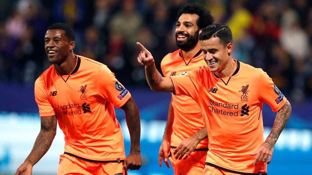 Liverpoolin Georgino Wijnaldum, Mohamed Salah ja Philippe Coutinho juhlivat Mariborissa.