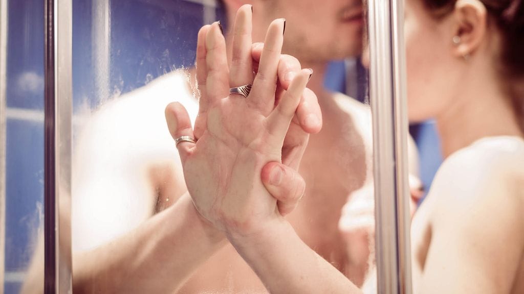 Varo liukastumista suihkuseksin aikana!