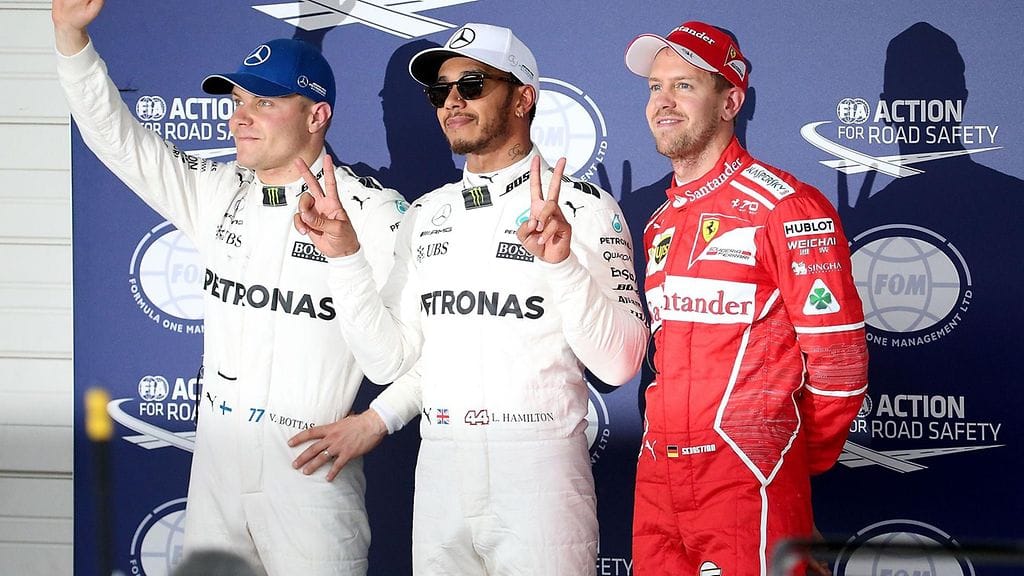 Valtteri Bottas, Lewis Hamilton ja Sebastian Vettel muodostavat MM-sarjan kolmen kärjen.