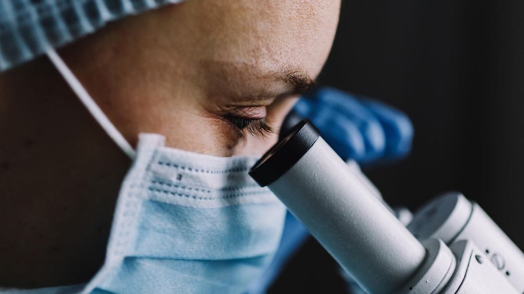 Uuden harvinaissairauden osoittamisen hinta liikkuu jopa sadoissa tuhansissa euroissa. Kuvituskuva.