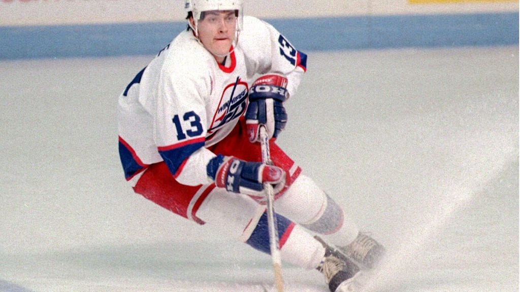 Teemu Selänne aloitti NHL-uransa Winnipeg Jetsissä.