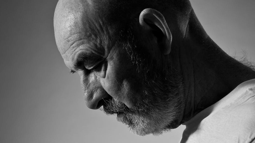 90 prosentilla Alzheimeria sairastavista ihmisistä ilmenee käytösoireita. Kuvituskuva.