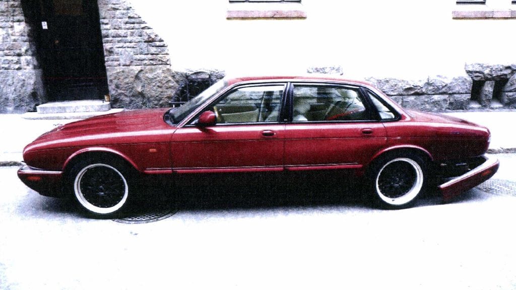 Punainen Jaguar NCR-521_2