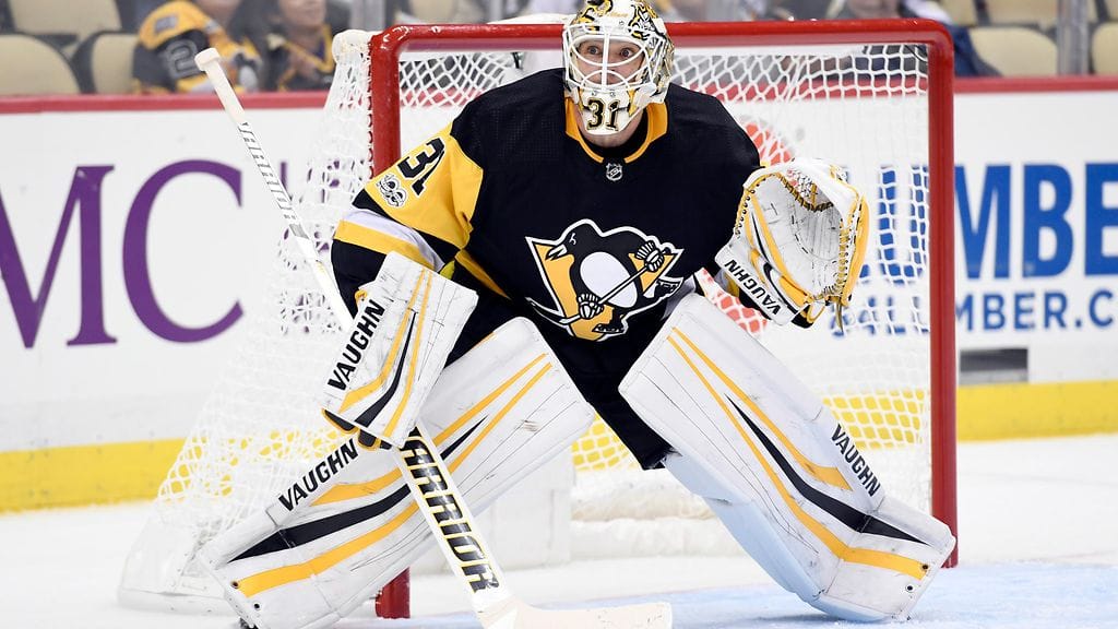 Antti Niemi Pittsburgh-paidassa. Hänen uusi seuransa on Florida Panthers.