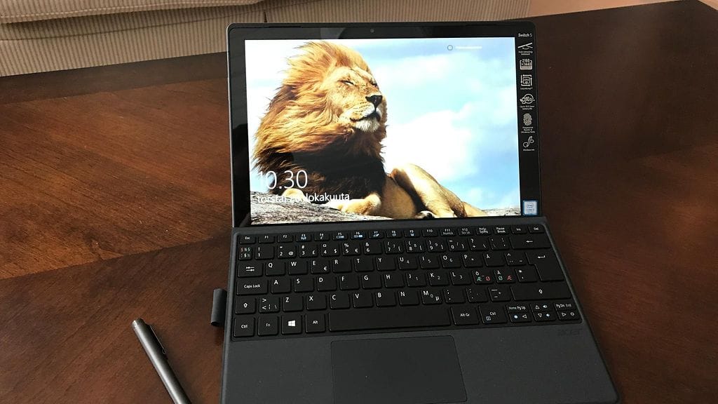 Acer Switch 5 on pikkuveljeään Switch 3 -läppäriä selvästi ärjympi.