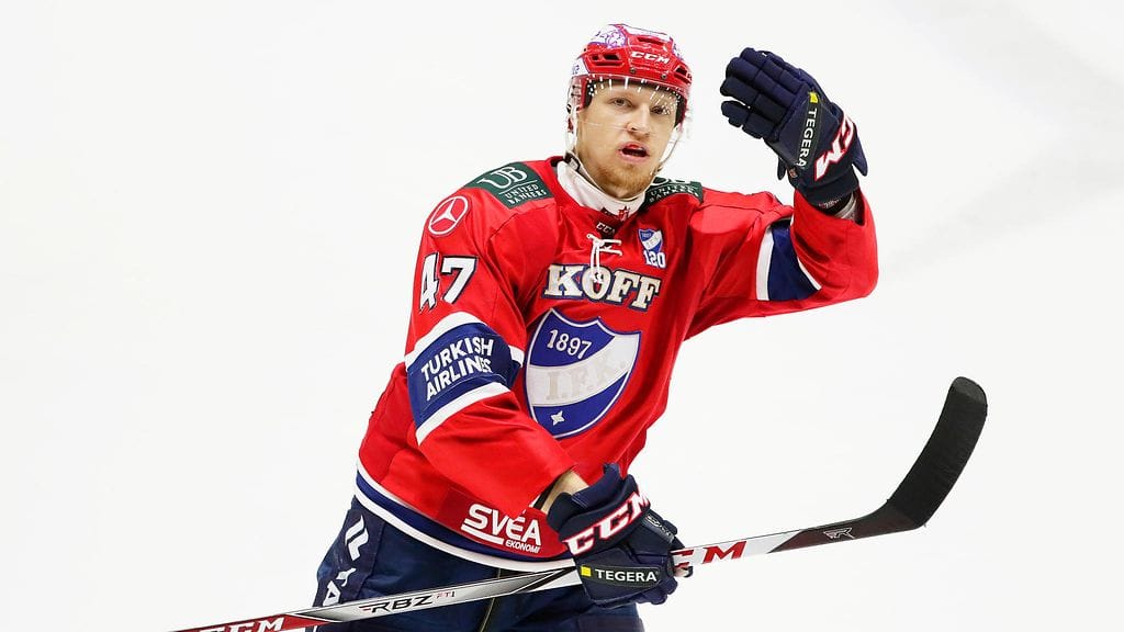 Juuso Salmi laukoi voiton HIFK:lle.