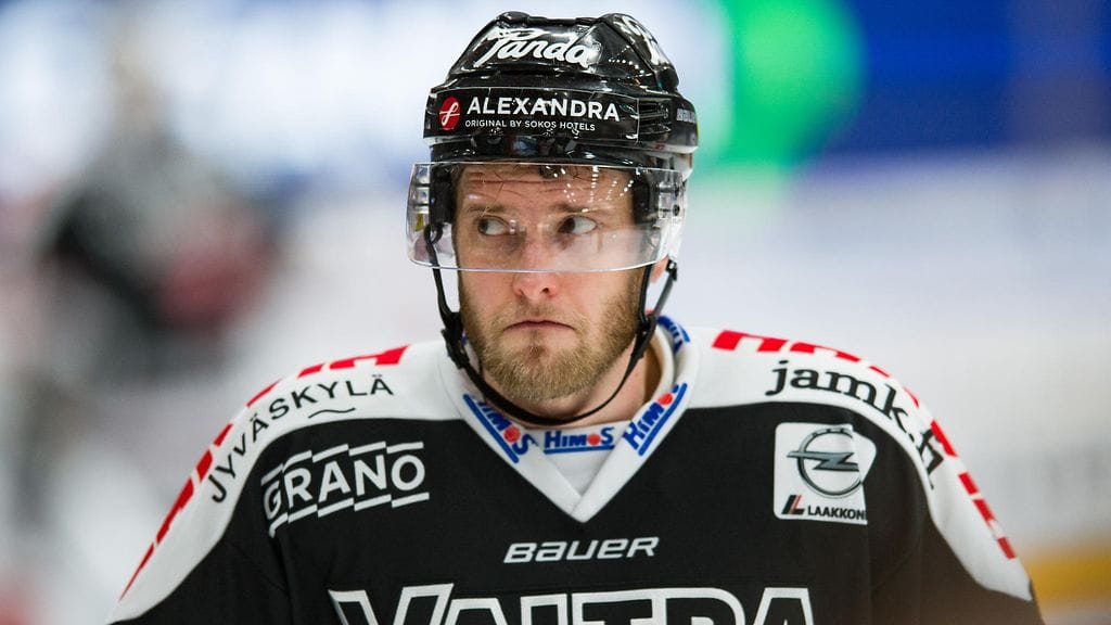 Mikko Kalteva oli pettynyt tappiollisen Tappara-ottelun jälkeen.