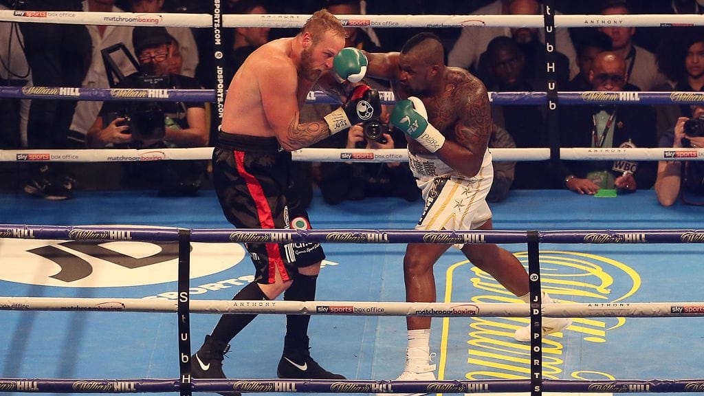 Robert Helenius (vas.) väsähti Dillian Whytea vastaan.