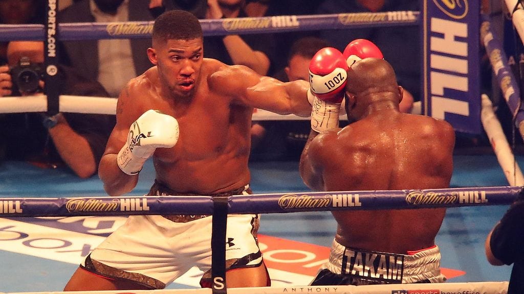 Anthony Joshua löi Carlos Takamin lokakuussa.