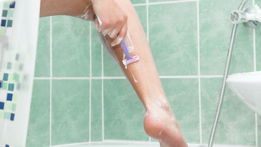 Ensimmäinen sheivauskierros tulisi oikeasti tehdä karvan suuntaisesti.