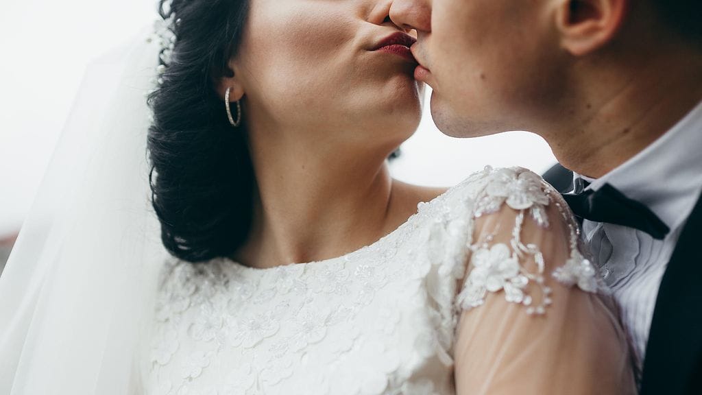 Morsian kuvailee hääpäiväänsä elämänsä parhaimmaksi.