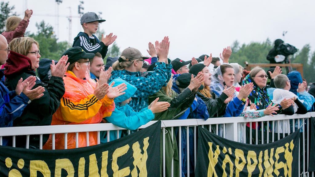 Vermon kuninkuusraveissa 4.-6. elokuuta kävi kolmena päivänä yhteensä 55 000 henkeä. Pääkaupunkiseudulle ravivieraat jättivät noin 10,8 miljoonaa euroa.