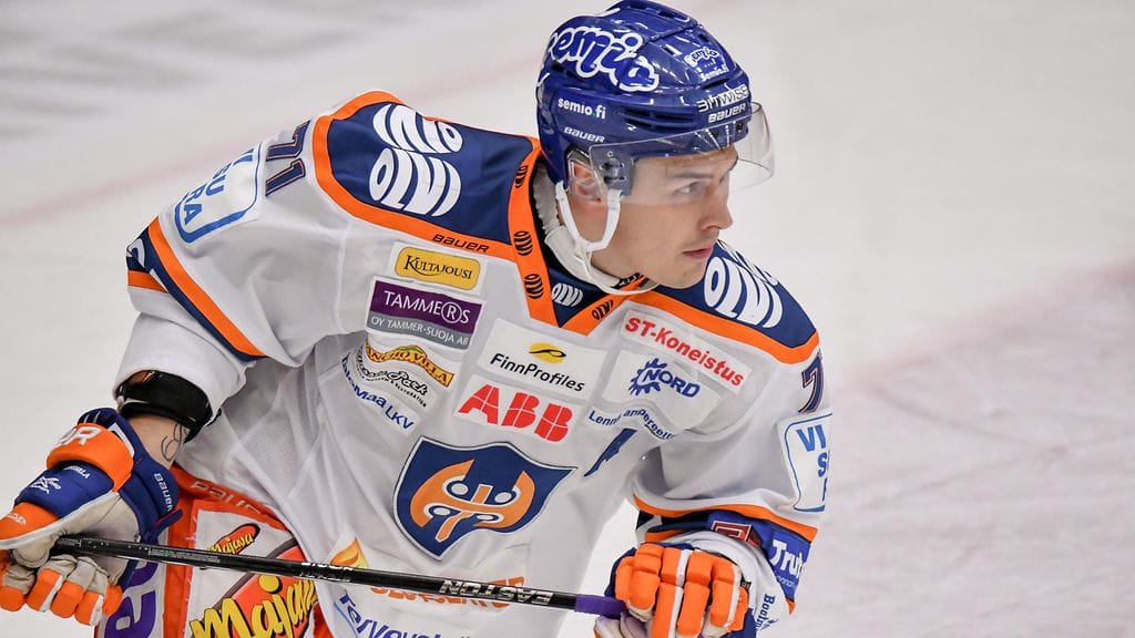 Tappara-hyökkääjä Kristian Kuusela vastasi Jukureita vastaan voittomaalista.