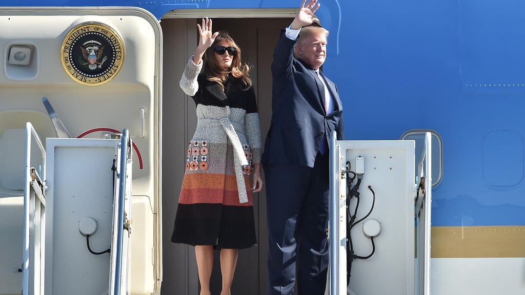 Donald ja Melania Trump saapuivat Tokioon varhain aamulla Suomen aikaa.