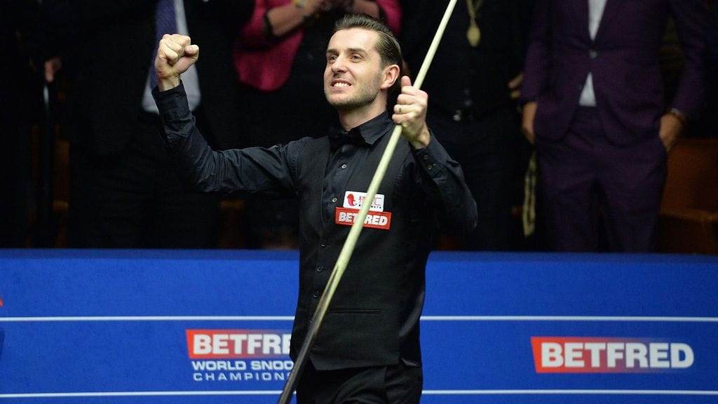 Snookerissa eletään Mark Selbyn valtakautta. Tässä hän tuulettaa MM-titteliä viime keväänä.