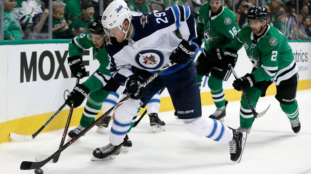 Patrik Laine on ollut lähes pitelemätön Dallas Starsia vastaan.