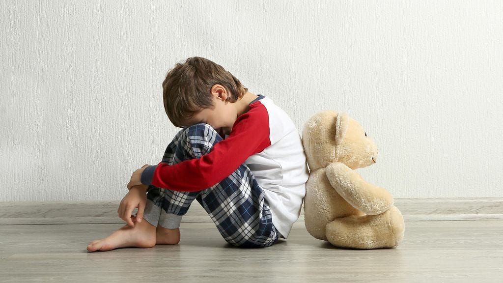 Isä ei enää pystynyt seuraamaan poikansa kohtelua sivusta, vaan päätti toimia.