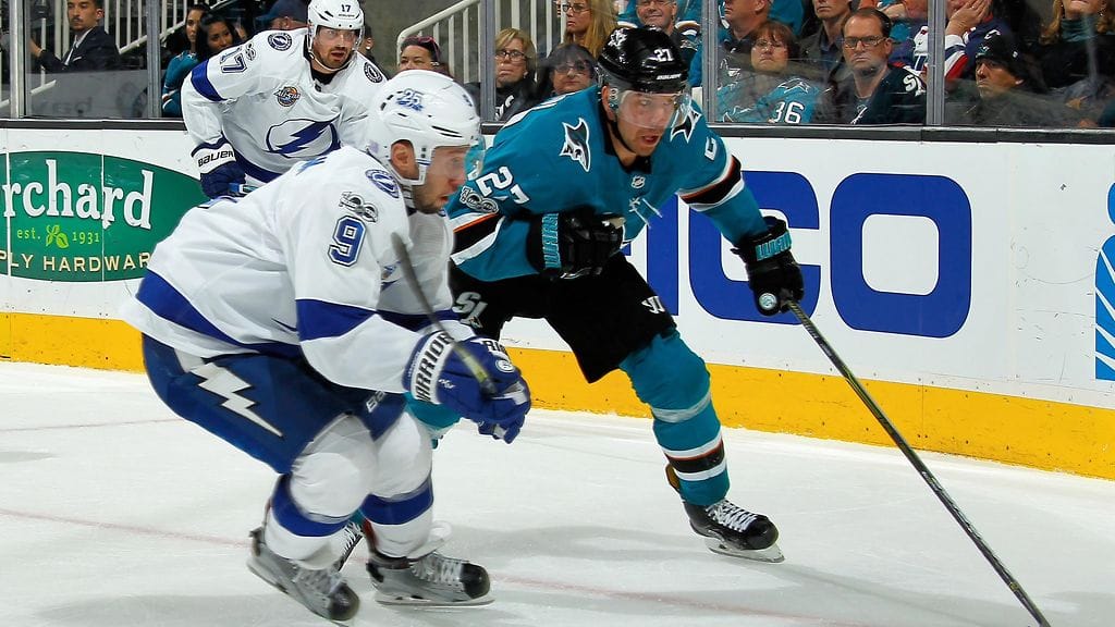 Joonas Donskoi (oik.) on tehnyt viiteen peliin tehot 3+1.