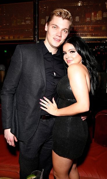 Ariel Winter Levi Meaden