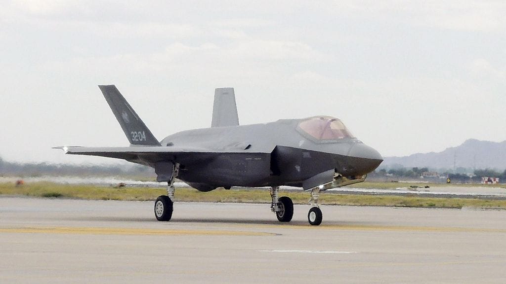 Kuvituskuvaa F-35 hävittäjästä.