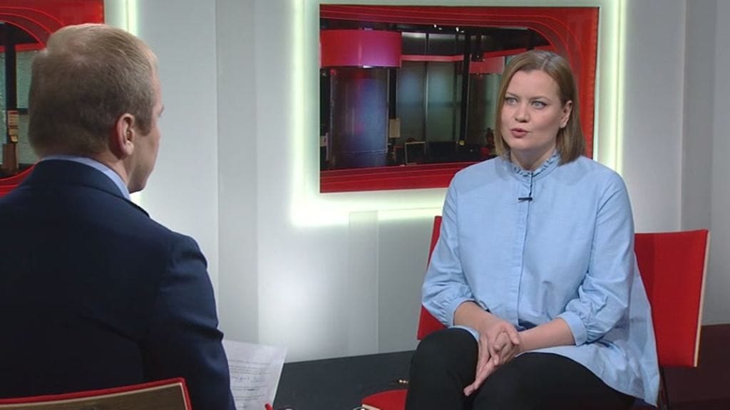 Feministisen puolueen puheenjohtaja Katju Aro otti MTV:n Uutisextrassa kantaa muun muassa läheisenpäivä-keskusteluun.