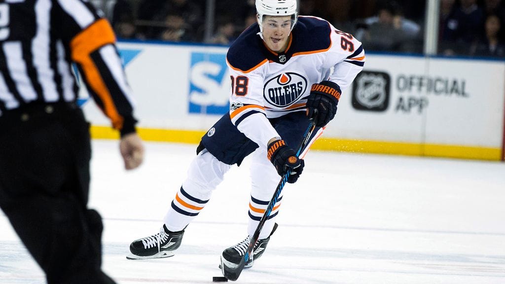 Jesse Puljujärvi oli pelipäällä kauden ensimmäisessä NHL-ottelussaan.