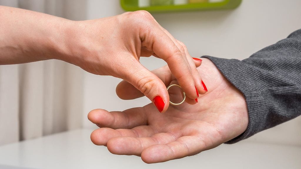 69-vuotiaan brittimiehen lyhin avioliitto ehti kestää alle vuoden.