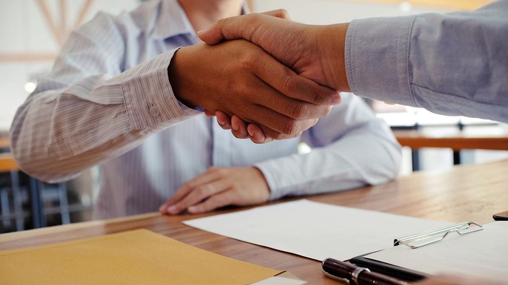 Palkasta kannattaa aina neuvotella, kouluttaja neuvoo.