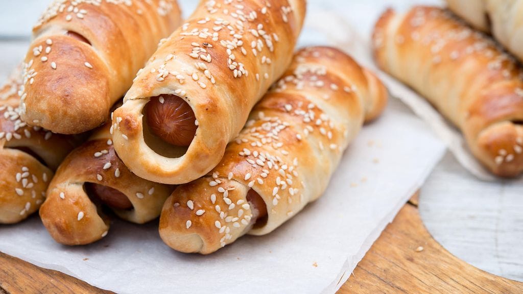 Sausage roll, eli makkarakäärö, eli "nakkipiilo".