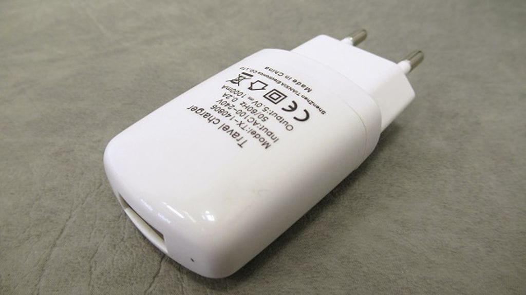 Tukes julkaisi kuvan vaaran aiheuttavasta laturista.