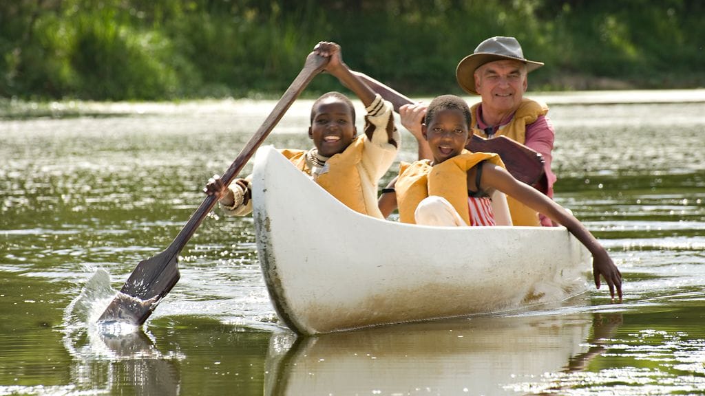 Seppo Ainamo on pyörittänyt puolisonsa kanssa jo 25 vuotta maassa Zimbabwen Aids-orvot -yhdistystä.