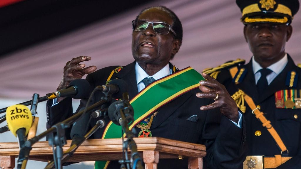 Robert Mugabe on vuonna 1980 itsenäistyneen Zimbabwen ensimmäinen johtaja. Kuva on otettu elokuussa 2017.