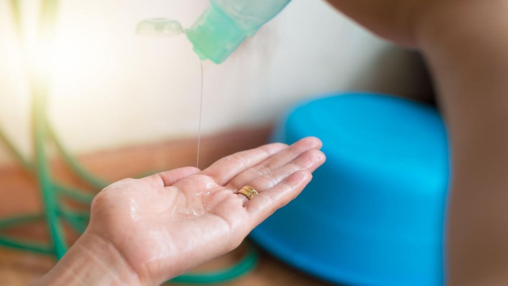 Huolimattomuusvirhe maksoi naisen pitkät hiukset.