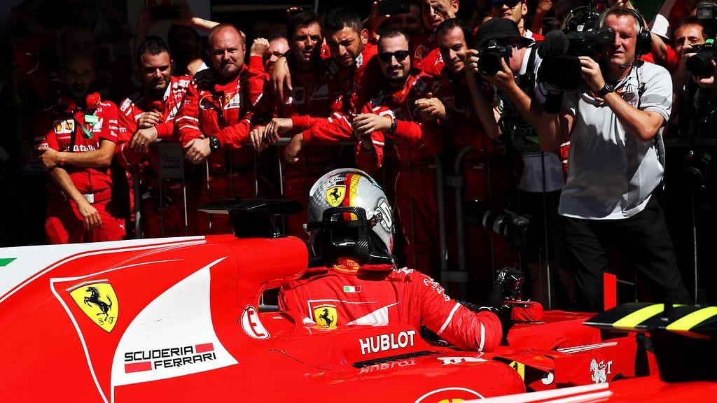 Sebastian Vettel toi Ferrarille voiton Brasiliasta.