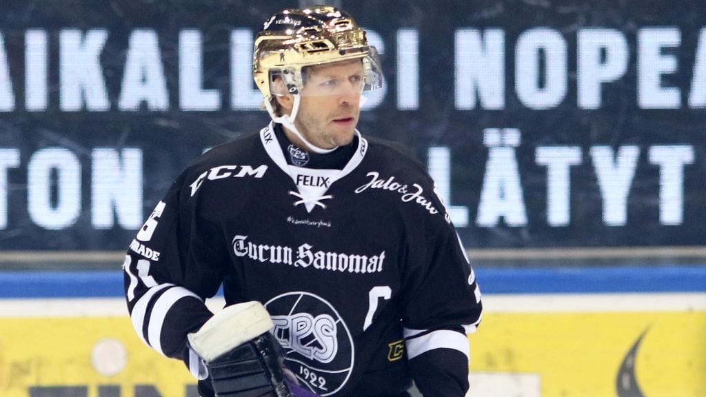 Tomi Kallion ilta päättyi ulosajoon.