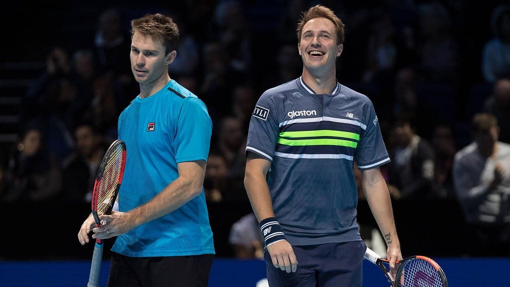 Henri Kontinen (oik.) ja John Peers päättävät tänään ATP-finaaliurakkansa loppuotteluun.