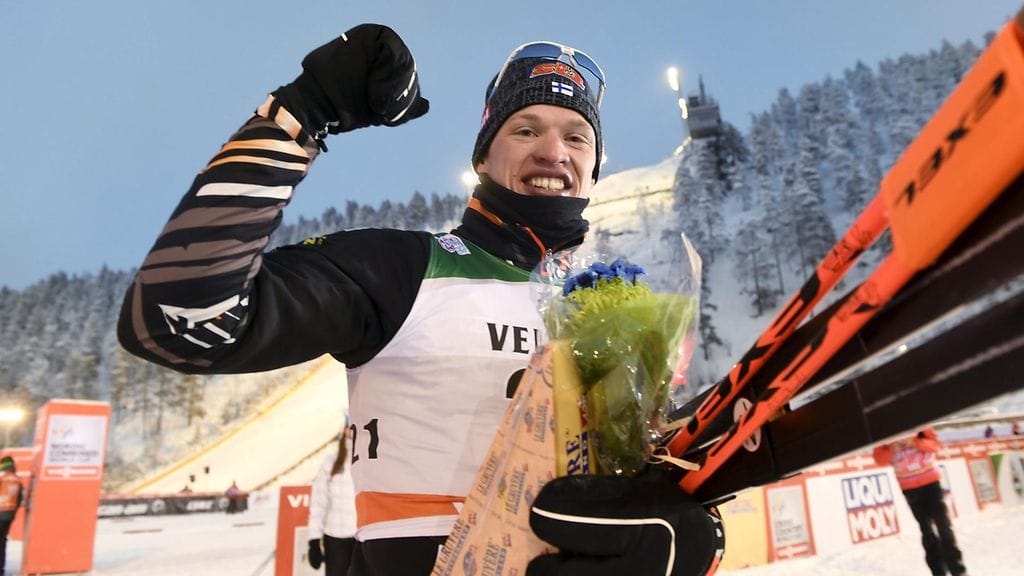 Iivo Niskanen juhli Rukalla vuosi sitten.