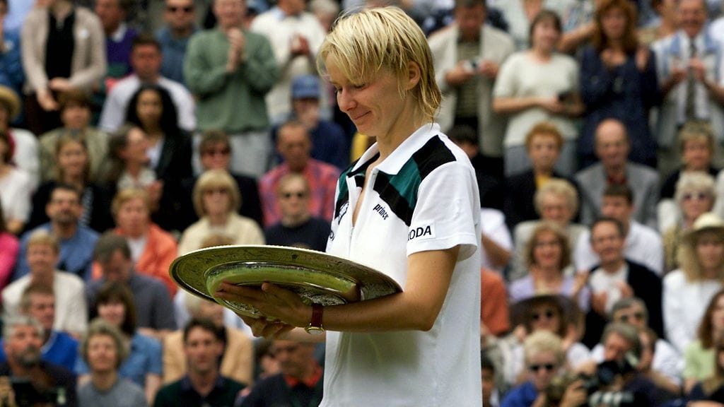 Jana Novotna voitti Wimbledonin kaksinpelin kesällä 1998.