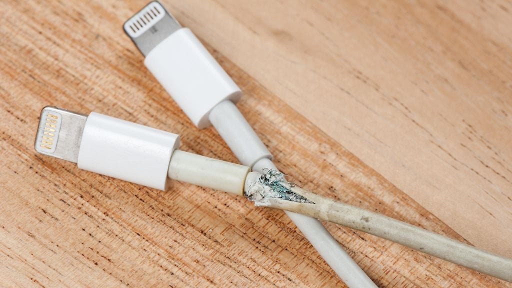 iphone laturi rikkinäinen
