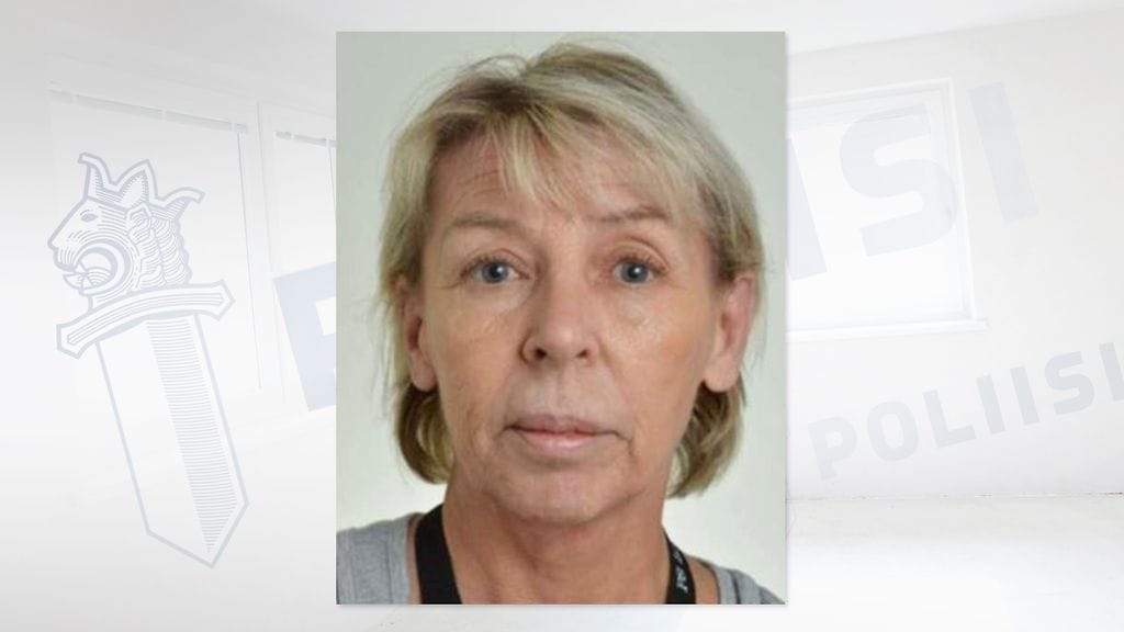 Poliisin julkaisema kuva Riihimäellä kadonneesta Leena Pekkarisesta.
