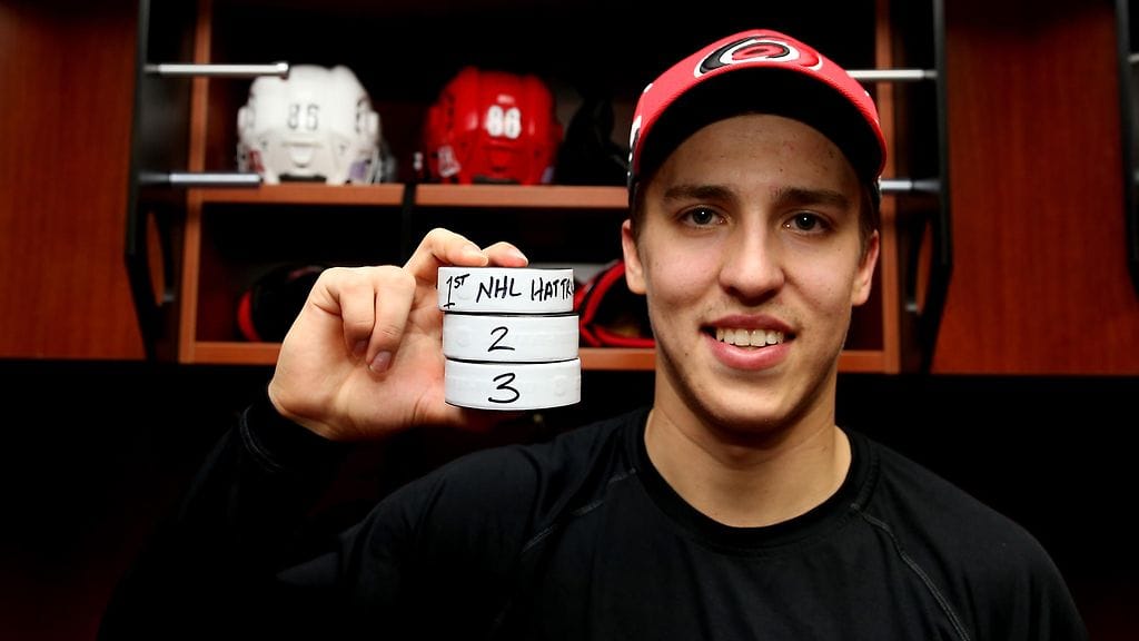 Teuvo Teräväinen iski Dallasin verkkoon ensimmäisen NHL-hattutemppunsa.
