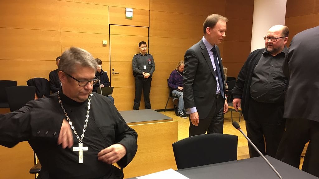 Mitro Repo oikeudessa4