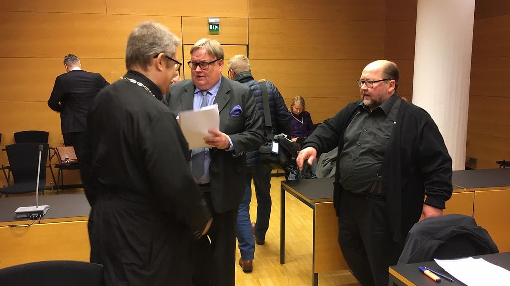 Mitro Repo oikeudessa8