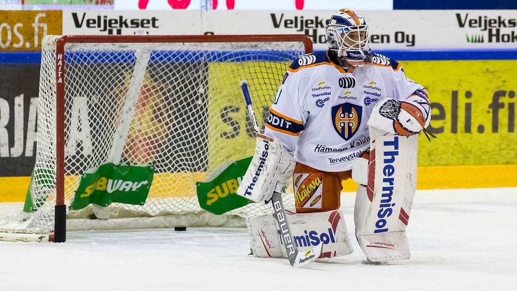 Christian Heljanko joutui taipumaan ensi kertaa SM-liigassa.
