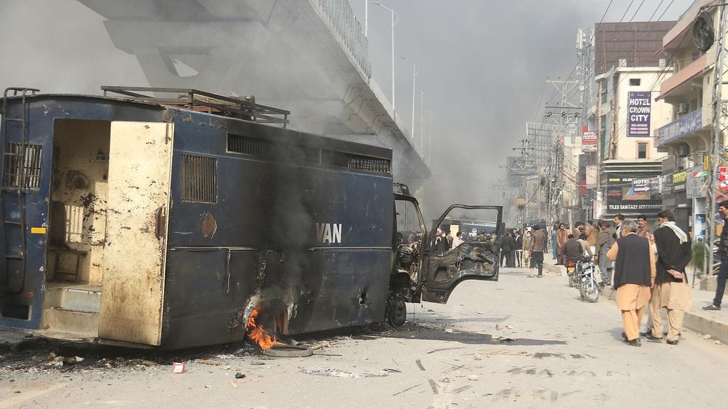 Pakistanin levottomuuksissa on kuollut useita ihmisiä.