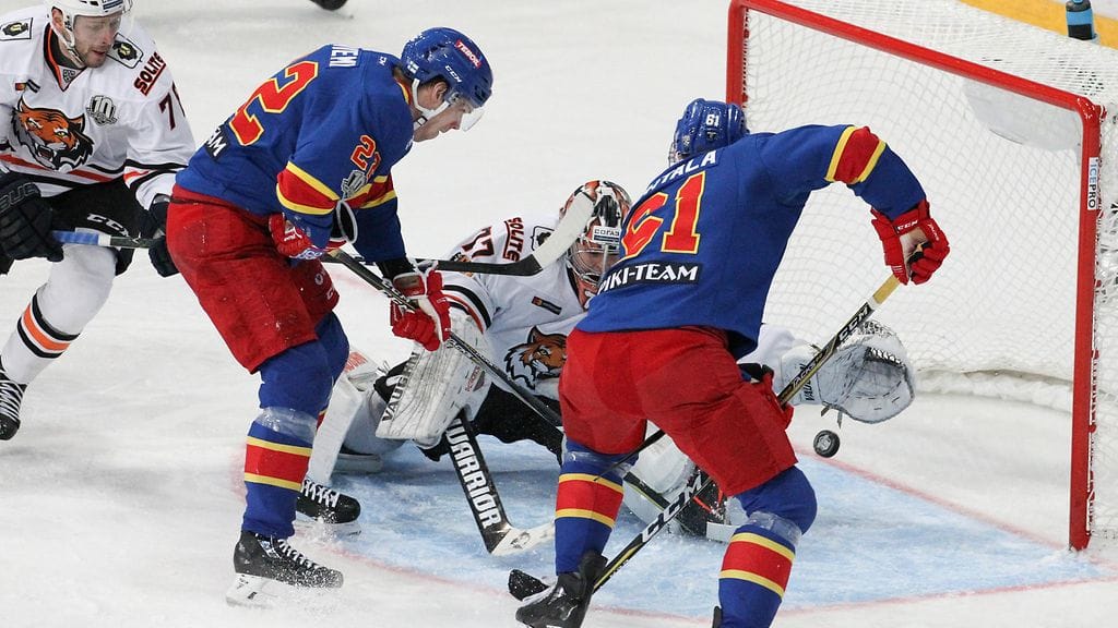 Amur-vahti Juha Metsola joutui antautumaan neljästi, mutta oli vieraiden sankari.