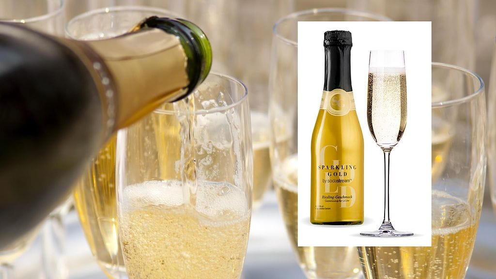 Yhdestä tiivistepullosta saa 12 lasia kuohuviiniä,