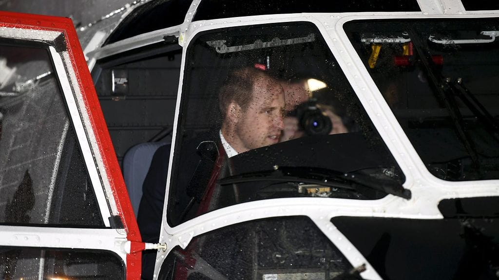 Prinssi William tutustui Suomen ilmavoimien toimintaan 30.11.2017 8